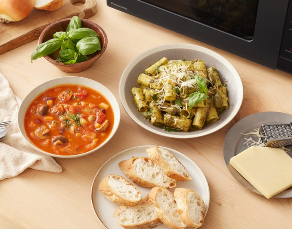 Lò vi sóng Panasonic NN-ST22QBYUE